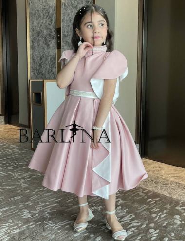 فستان بنات وردي من بارلينا يتوفر من عمر سنه الى 12 سنه مع كود خصم بارلينا