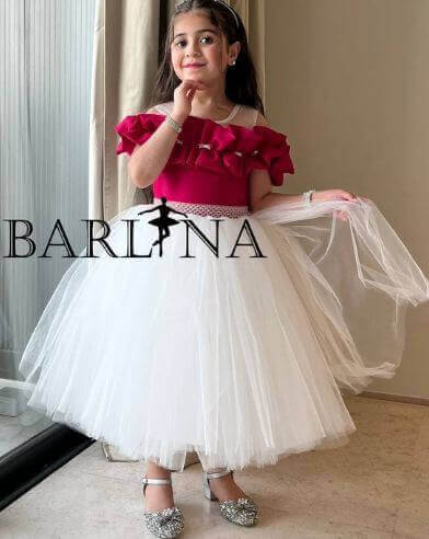 فستان فوشي بناتي بتنورة بيضاء من بارلينا يتوفر من عمر سنه الى 12 سنه مع كود خصم بارلينا