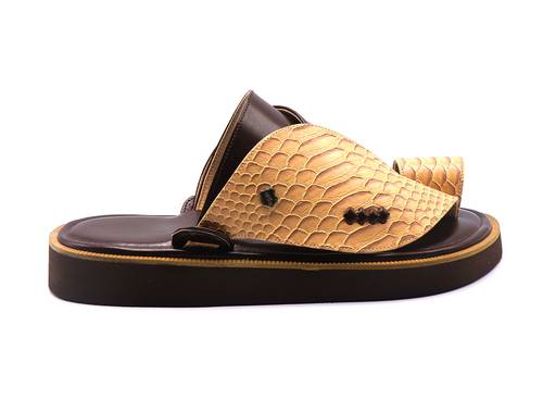 حذاء مميز عصري ذو صيحة أنيقة لإطلالة جريئة مع هذا الحذاء العصري المميز